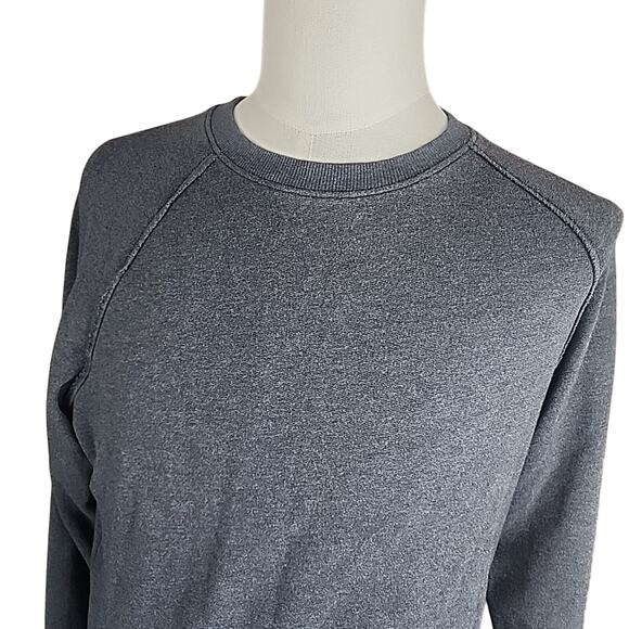 Tasc Mens Long Sleeve Slim Athletic Stretch Sweater Heather Gray Size Medium - Picture 3 of 9
